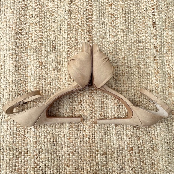 JOE’S JEANS Vaughn Latte Suede Leather Heels - Picture 8 of 12